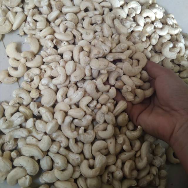 

Kacang mete mentah 500gr