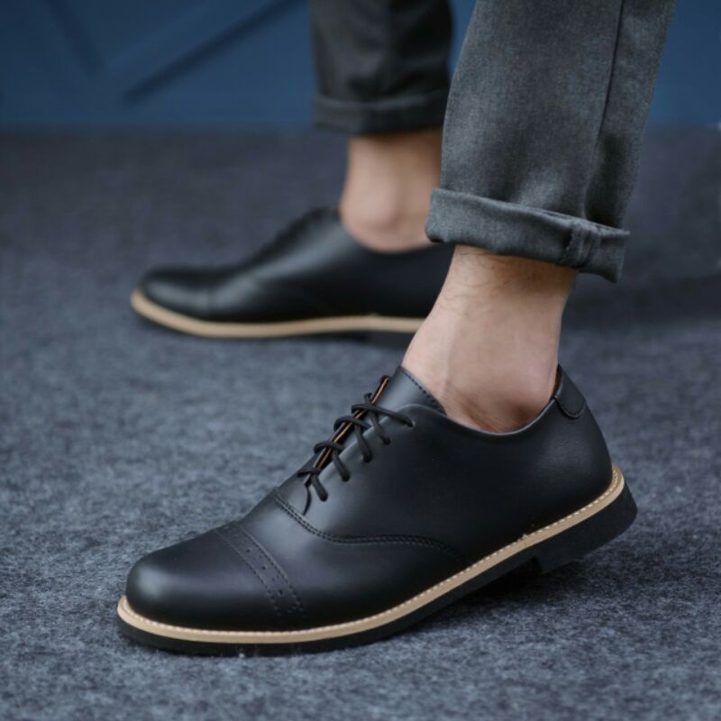 SepatuFormal Pantofel pria Resmi Formal Hitam Brown Kulit PU Asli Casual Kantor Kuliah Pesta Kondangan Gereja Kerja PNS Guru CB7006