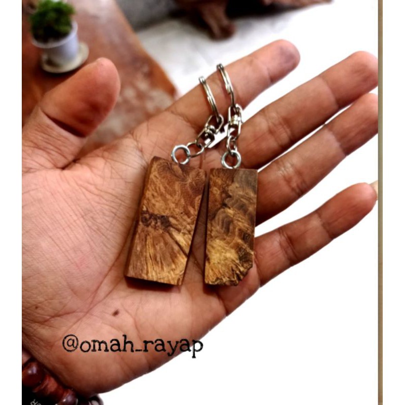 gantungan kunci kayu/ kayu jati/ serat gembol kayu jati