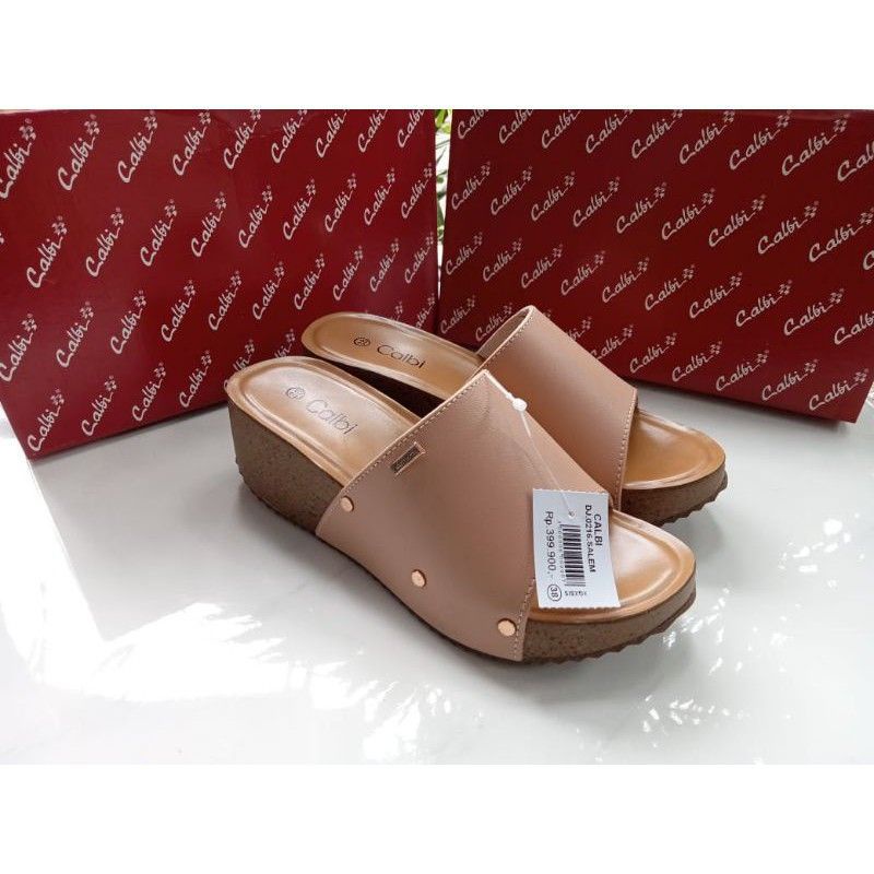 Sandal wedges calbi