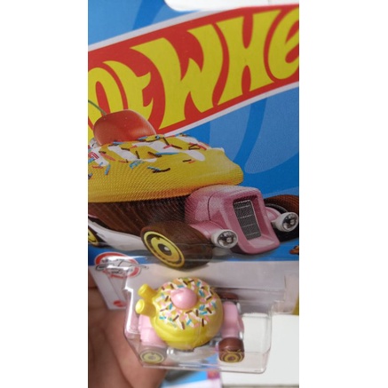 hotwheels SWEET DRIVER HW FAST FOODIE bentuk kue unik dan lucu