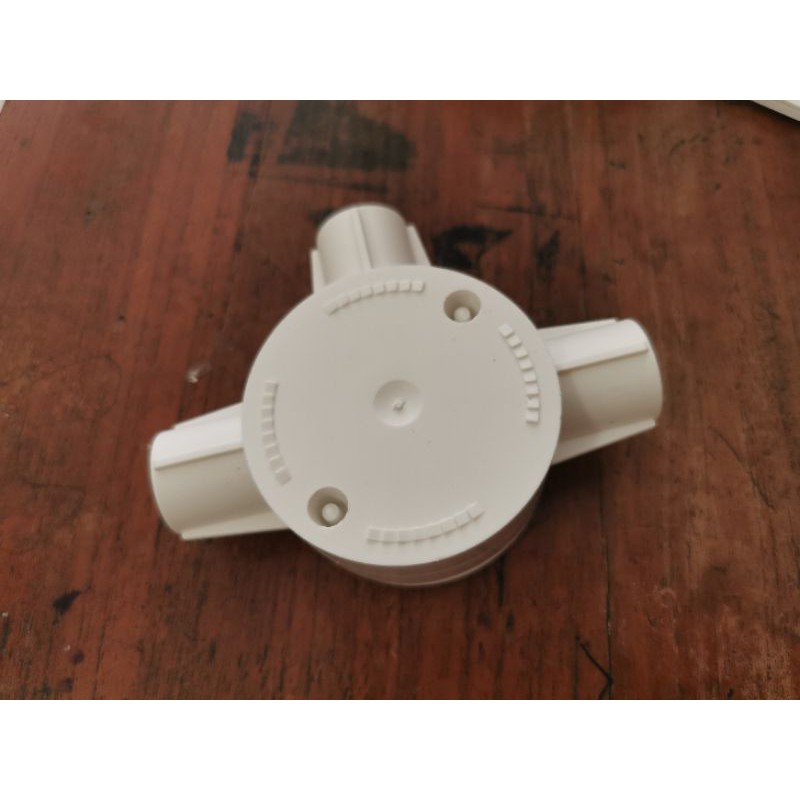 

T Dus 20mm - T Doos 20 mm Sambungan Pipa Listrik Cabang 3