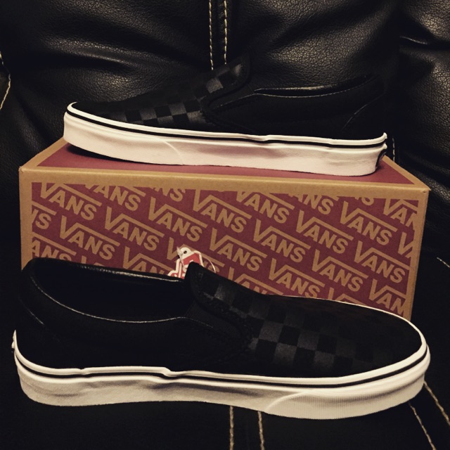 van slip on black