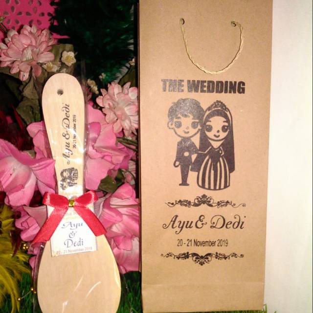 

Souvenir centong + paper bag