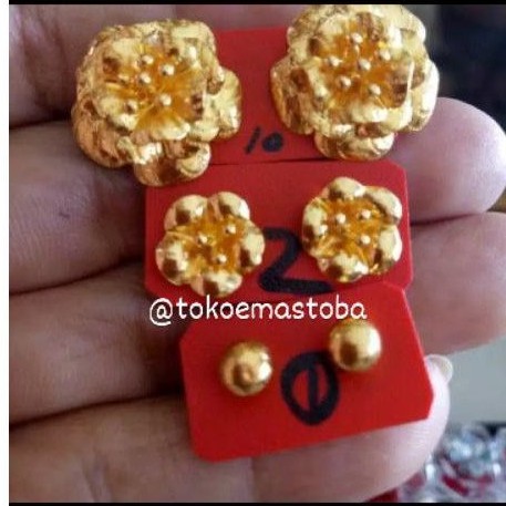 acc Anting emas london motif mawar dan  bulat emas 24karat 99.9%