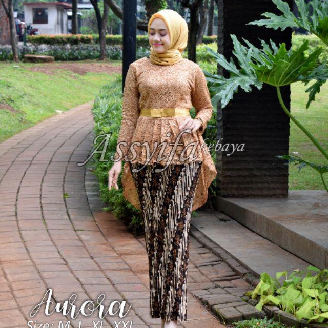 Kiranaol- Stelan kebaya brukat aurora/kebaya brukat pinguin/set kebaya brukat mix plisket panjang / Kebaya Wisuda / Kebaya Brukat Pesta / Kebaya Lamaran / Set Kebaya By Kiranaol-MOCCA