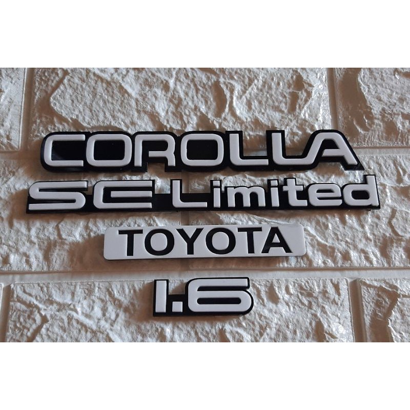 EMBLEM BAGASI SET COROLLA TWINCAM AE92 SE LIMITED HAND MADE PUTIH