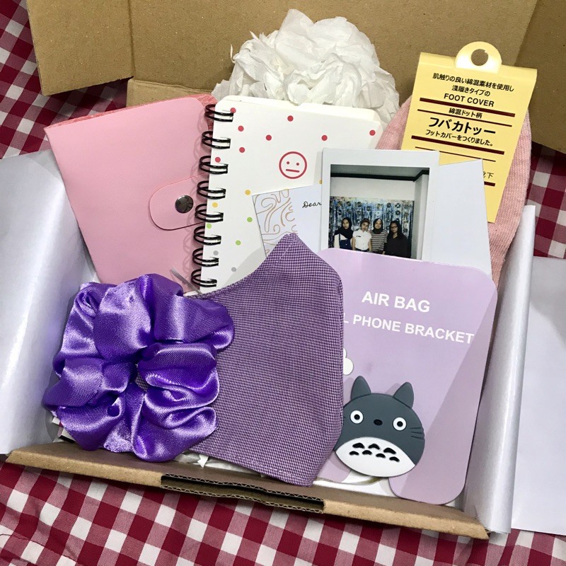 

Happy Set / hampers lebaran / hampers ramadhan / kado Valentine kado ulang tahun / kado hampers wisuda / Gift Box / kado anniversary