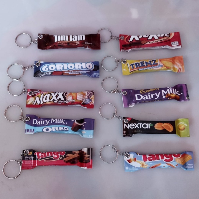 Ganci gantungan kunci souvenir miniature snack murah bisa satuan grosir termurah gratis ongkir se indonesia