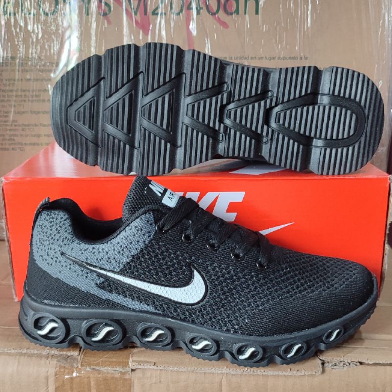 NIKE  APPAREAL IMPORT Vietnam