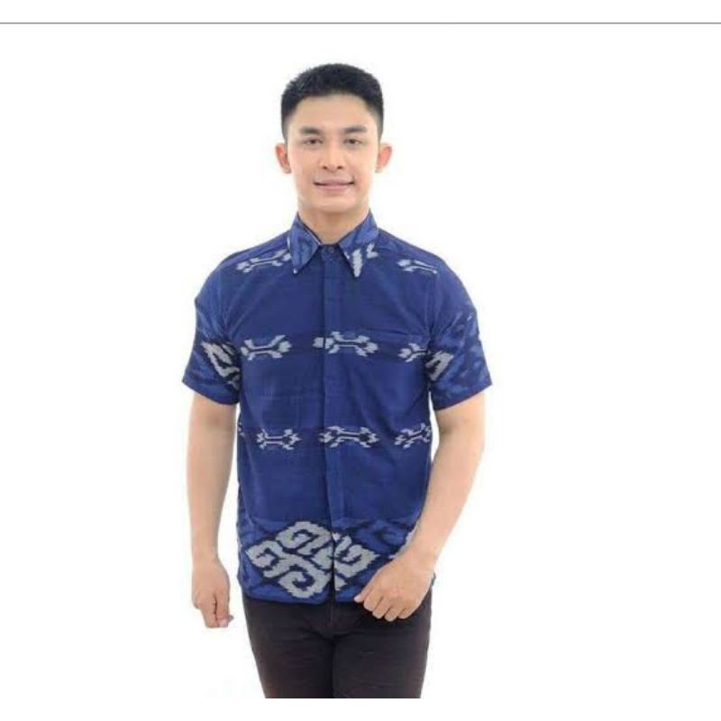 Kemeja Pria Batik Tenun Toraja Lengan Pendek - 2 Varian