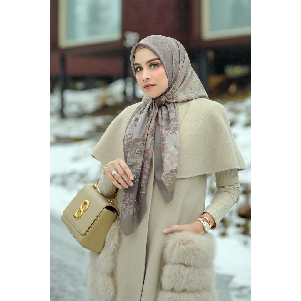 Disney's Frozen Buttonscarves Voal Square - Brunette