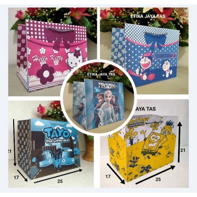 

Paper bag nasi kotak Bento motif karakter