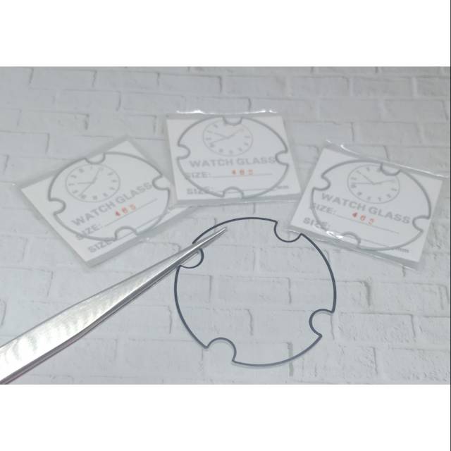 Kaca jam tangan diesel monster