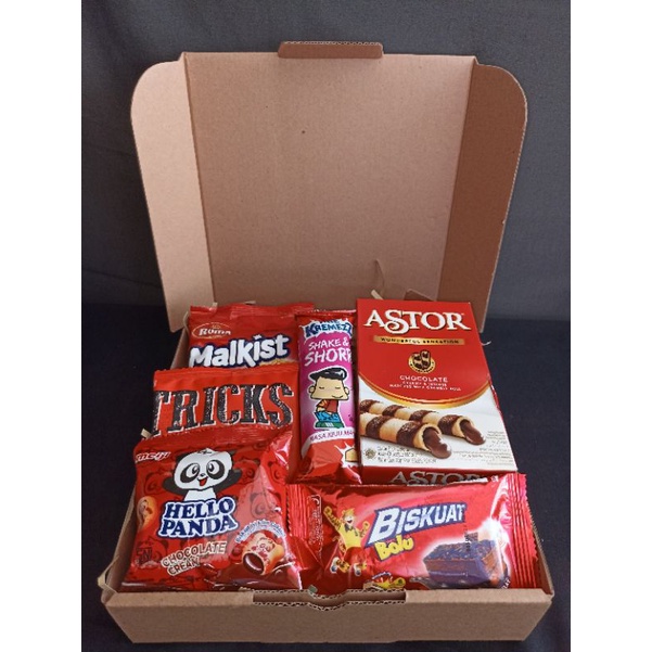 

Hampers Snack / Gift Box / Hadiah / Gift Murah / Kado Murah / Kado Ultah / Kado Wisuda / Kado Anniversarry Express