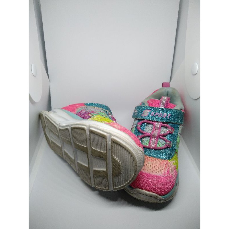 preloved sepatu Skechers lampu size 8 /24
