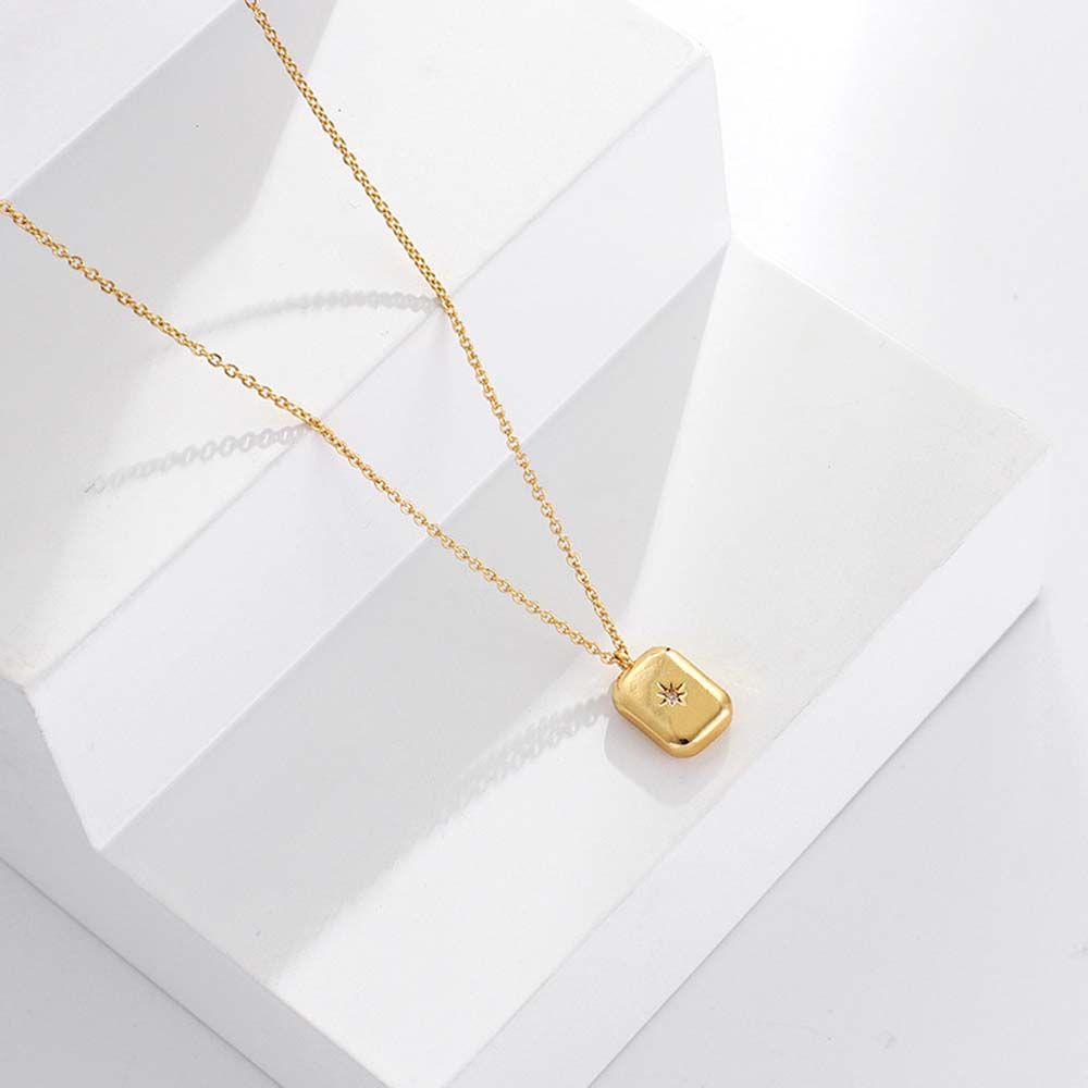 Needway  Party Gift Necklaces Elegant Metal Choker Clavicle Chains Drop Shaped Pendant Gold Color Women Girls Diamond Rectangle Pendant Sun Korean Style