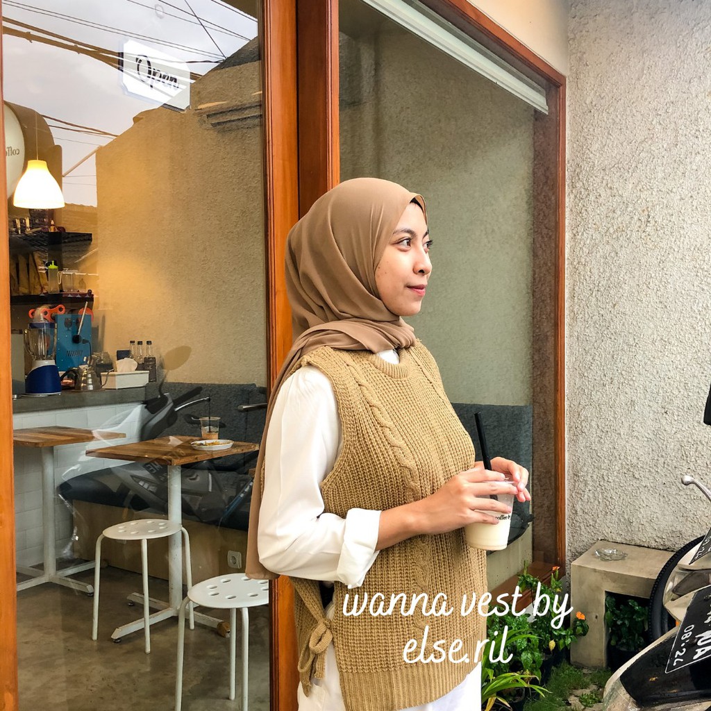 Vest Tali Samping | Rompi Tali Samping | Vest Cable Tali Samping | Vest Rajut 5 Gauge | Ivanna Vest