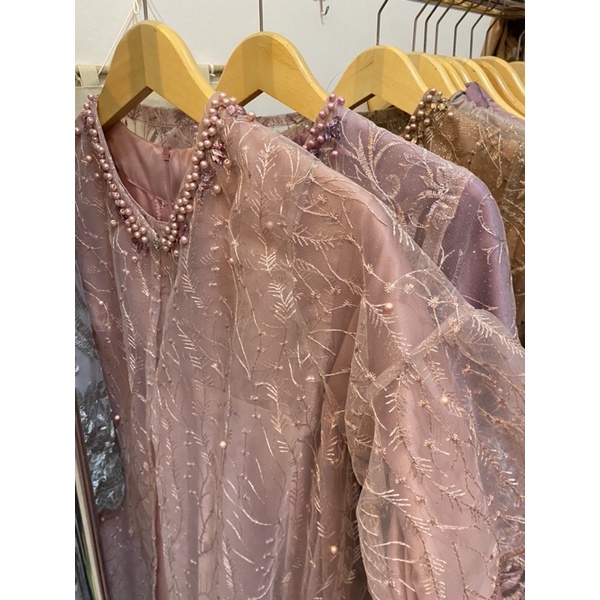 shakira dress (READY STOK) dress kondangan lamaran bridesmaid dress tile brokat satin dress maxmara stella dress silk outfit kondangan premium