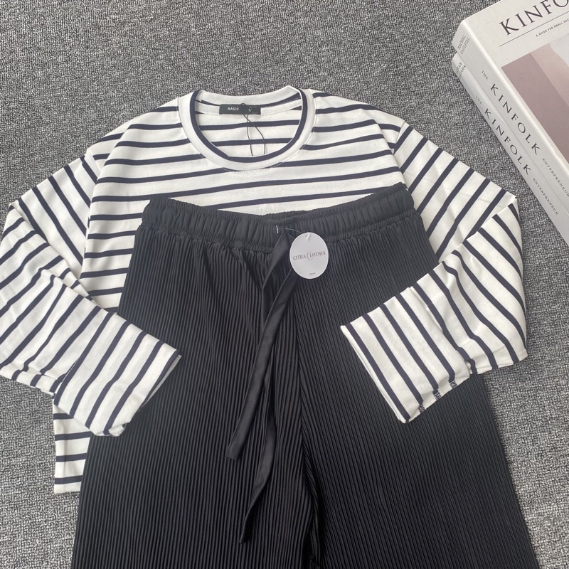 ONE SET Setelan Kaos dan Kulot-Set L