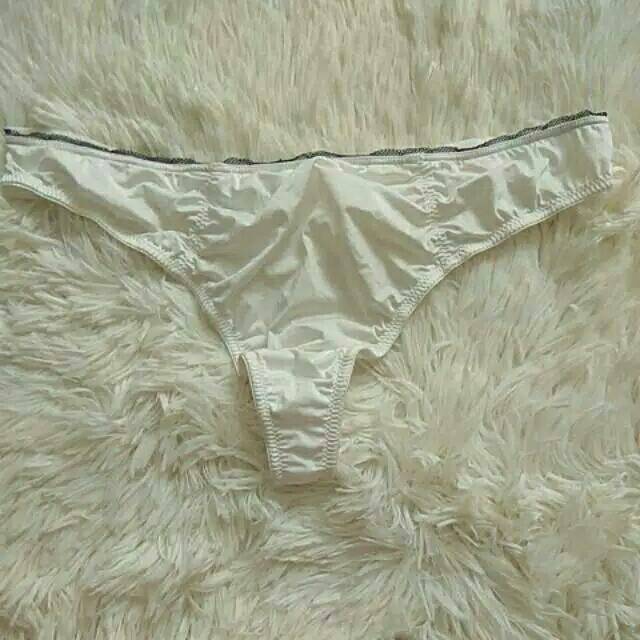 PANTY / G STRING / THONG / CD / CELANA DALAM SOHO L WHITE FIT TO XXL LOKAL