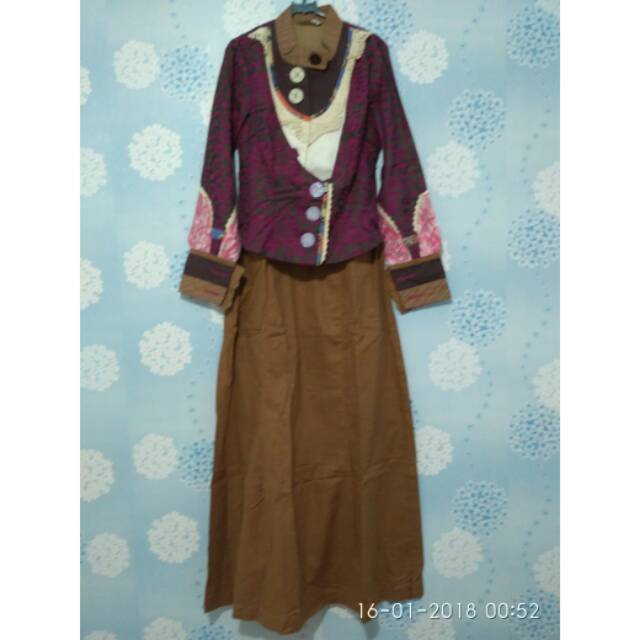 

Tuneeca. Size XS. Kondisi baru tanpa label