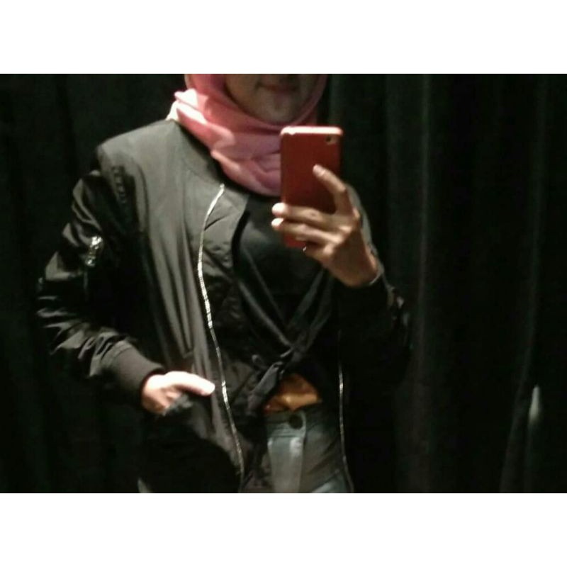 Jaket bomber bershka prelov muluss ori