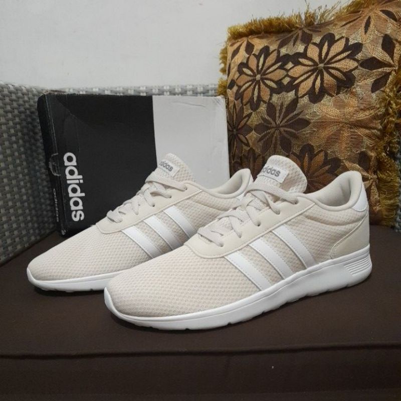 Sepatu original Adidas lite racer EE8245.