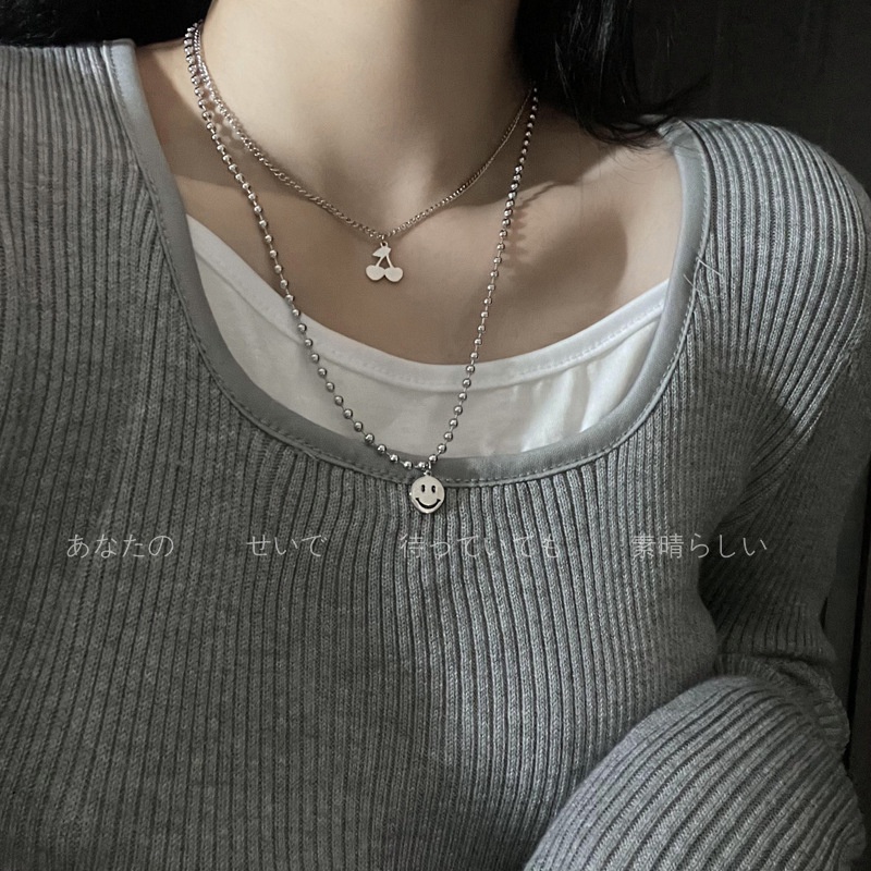 Lucu Cherry Smiley kalung wanita titanium baja tidak memudar Korea temperamen sederhana gaya dingin