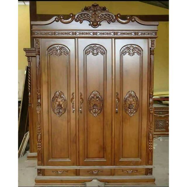 Lemari cinta kayu jati 3 pintu