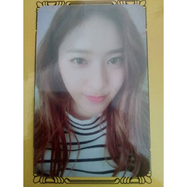 F(x) 4 Walls Krystal photocard