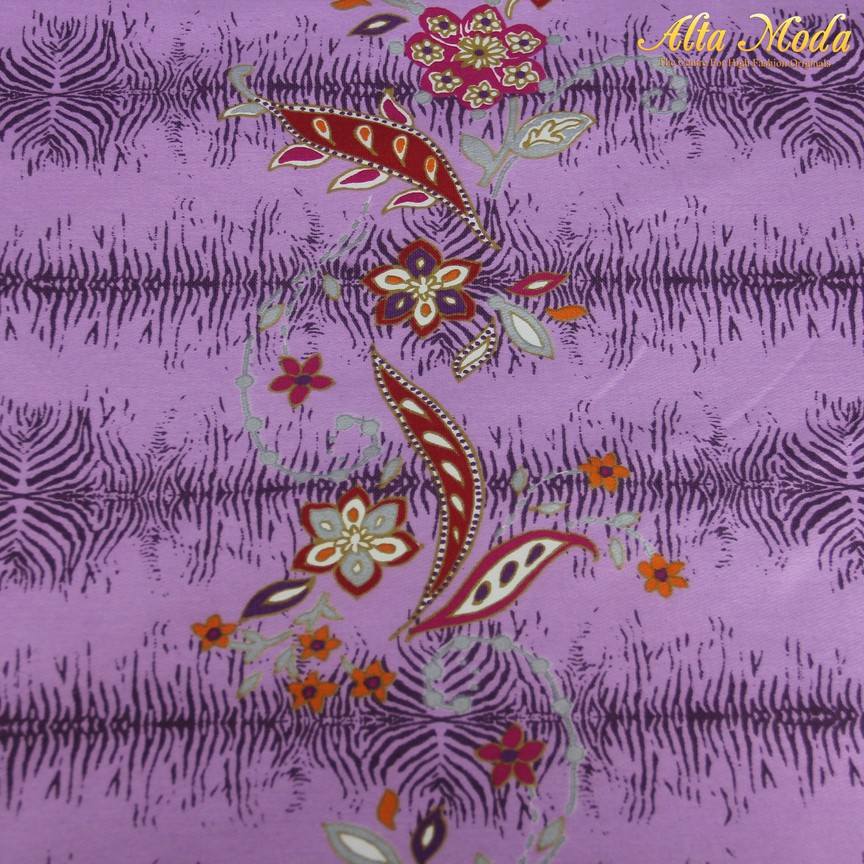 

Alta Moda Katun Motif Ungu Motif Bunga Maroon Garis (1M)