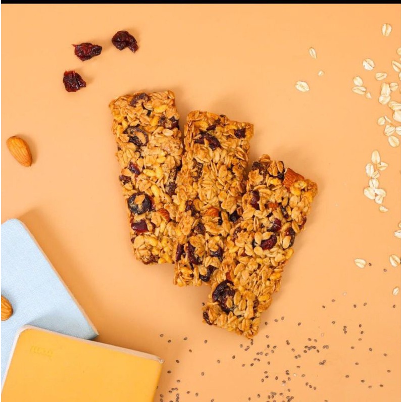 

Granolla Bar Mix Berries