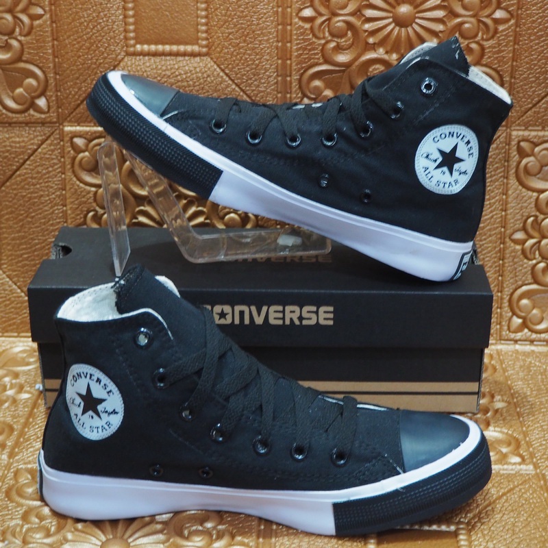 SEPATU CONVERSE ALL STAR X UNDEFEATED CHUCK TAYLOR II 2 SNEAKER SHOES SIZE LABEL MADE IN VIETNAM