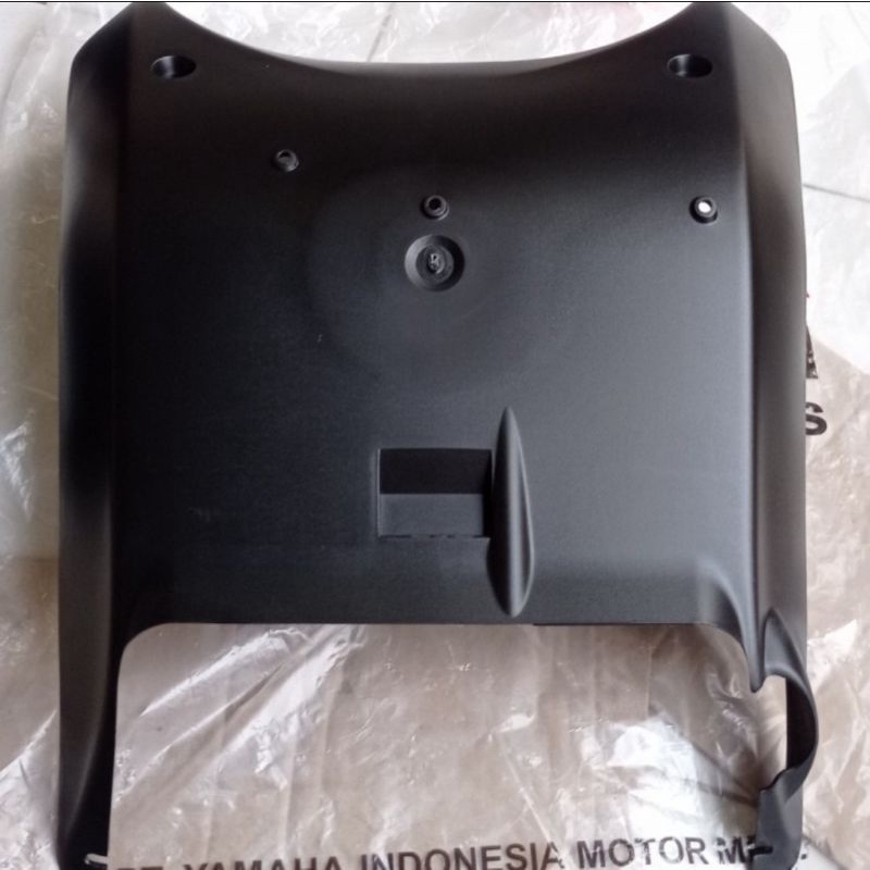 DEK BAWAH KOLONG YAMAHA NOUVO LELE PART ORIGINAL YAMAHA