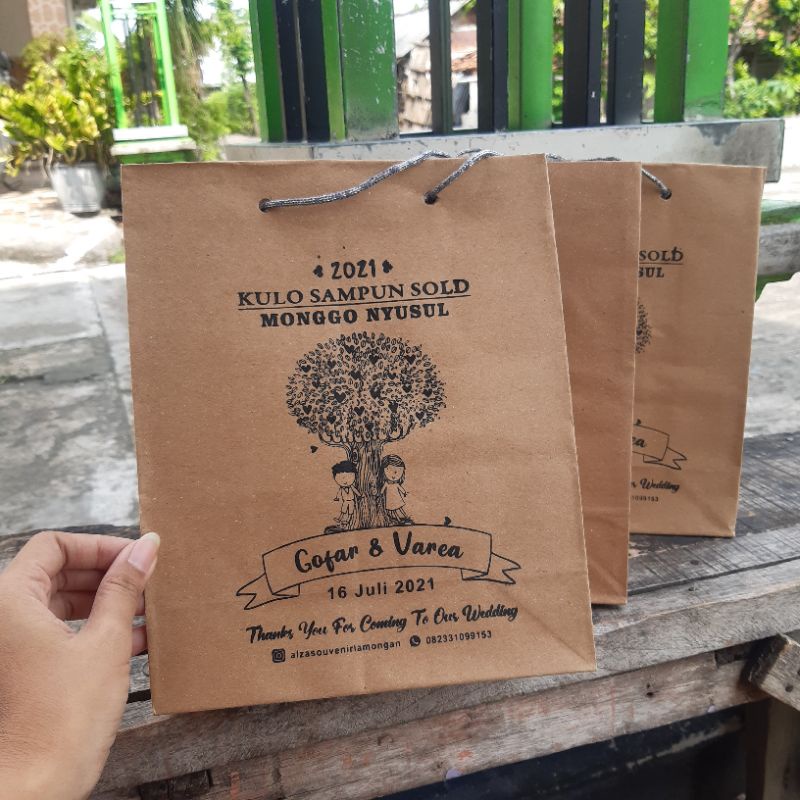 

PAPPERBAG COKLAT SABLON