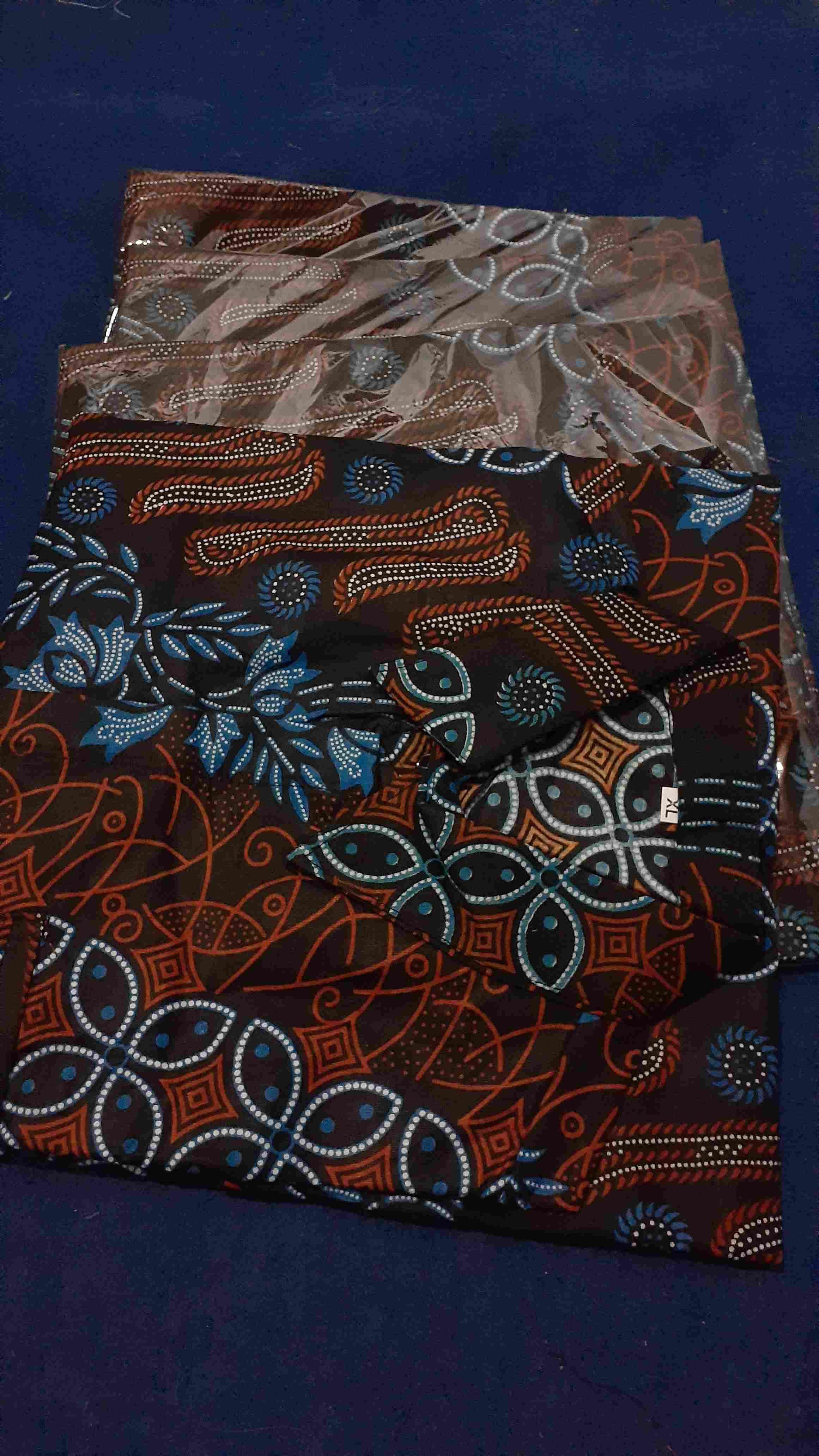 Kemeja Dan Tunik Batik