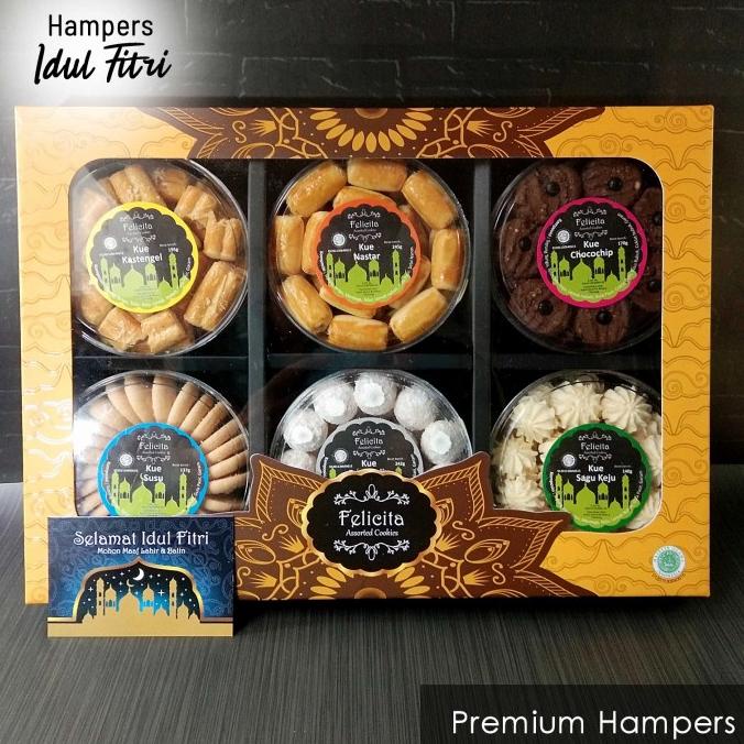 

Paket Hampers Kue Lebaran / Parcel Idul Fitri - Felicita Batik Isi 6 Sarahasana_