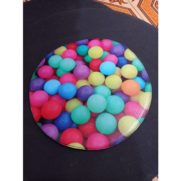 KARPET 3Dimensi BOLA WARNA SANGKAR LOVEBIR