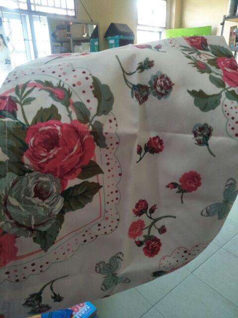 Gorden Tirai Homemade Smokring Motif White Flower