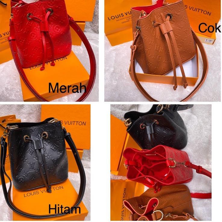 

KNF9 TAS SERUT NEO NOE EMBOS TOGO(21x12) FRE BOX+PAPERBAG 84C8