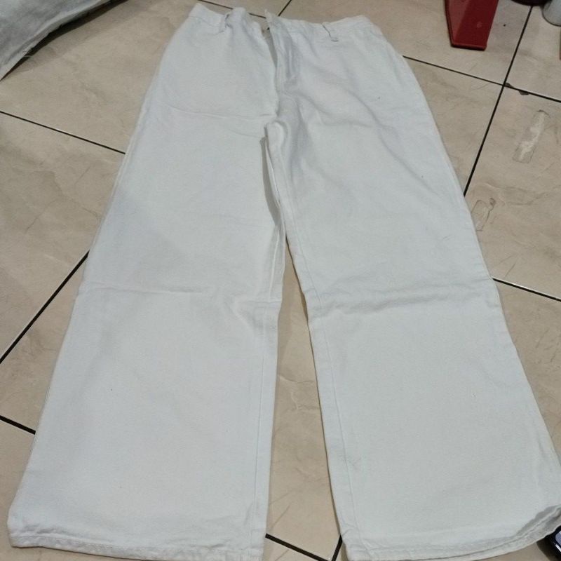 Jeans kulot wanita bahan jeans wash fit to L-Putih ktg blkg