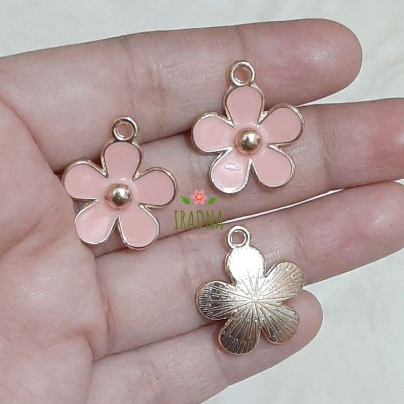 Bandul Kalung Gelang Keychain Sakura Salem