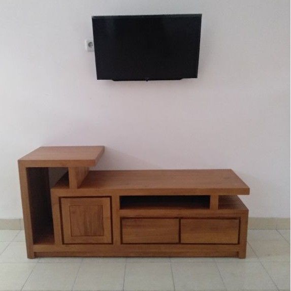Bufet TV minimalis pendek