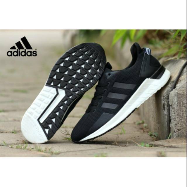 Sepatu Olahraga Pria Adidas Questar Ride Grade Original Asli Import Vietnam Murah Sneakers Cowok