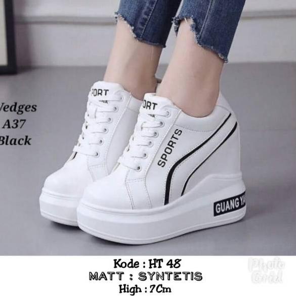 Terbaik.. Sepatu Sneakers Wanita Hak Dalam Candy HT 48