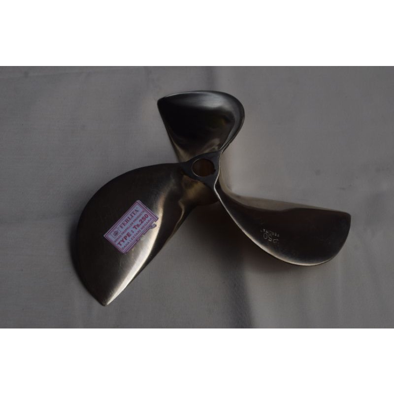 Baling-baling/Roda Kapal Kuningan tipe Ts.250