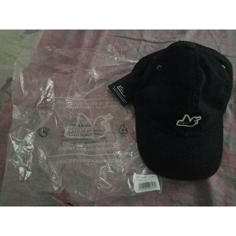 caps Peaceful Hooligan