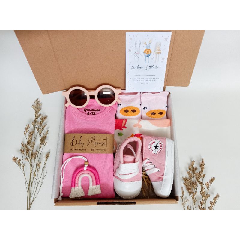 hampers bayi hadiah kado bayi set laki-laki premium selimut bayi jumper bayi sepatu bayi by baby moonset