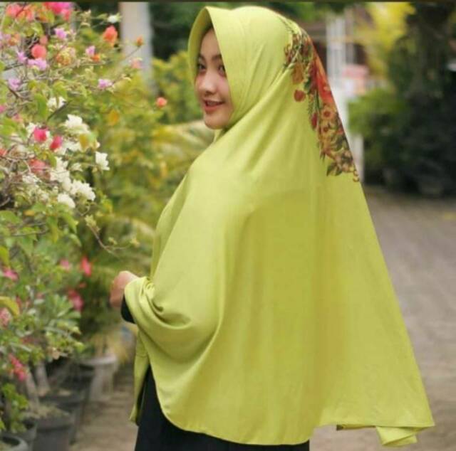 Khimar Melia